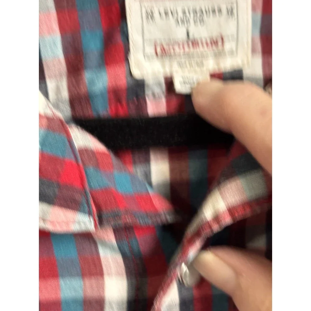 Levi's Men's Plaid Red Blue White‎ Flannel Long Sleeve Button-Up Shirt Size L